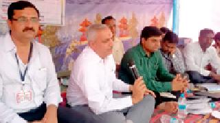 The Central Secretariat took the Vandalichi Gram Sabha | केंद्रीय सचिवांनी घेतली वंडलीची ग्रामसभा