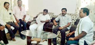 Government's neglect of farmers | शेतकऱ्यांकडे सरकारचे दुर्लक्ष