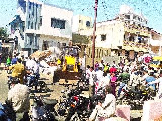 Hammer on unauthorized construction of Nashik Road | नाशिकरोडला अनधिकृत बांधकामांवर हातोडा