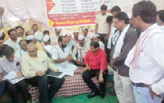 100 percent of the teachers in Melghat will be transferred | मेळघाटातील शिक्षकांच्या बदल्या १०० टक्के करूे 100 percent of the teachers in Melghat will be transferred | मेळघाटातील शिक्षकांच्या बदल्या १०० टक्के करूे