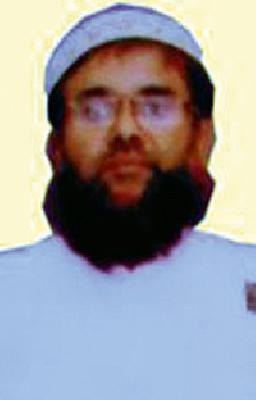 People with disabilities suffer from social welfare | अपंग व्यक्ती झिजवितो समाजकल्याणच्या पायऱ्या People with disabilities suffer from social welfare | अपंग व्यक्ती झिजवितो समाजकल्याणच्या पायऱ्या