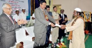 Baba Saheb's contribution in the country's unity | देशाच्या एकसंघतेत बाबासाहेबांचे मोलाचे योगदान Baba Saheb's contribution in the country's unity | देशाच्या एकसंघतेत बाबासाहेबांचे मोलाचे योगदान