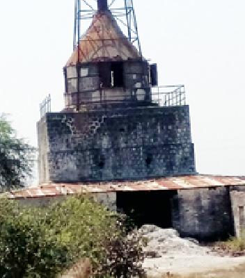 The last wheeze of the selected kilns | चुना भट्ट्यांना अखेरची घरघर