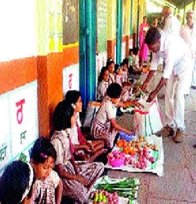 Responding to the Balanand gathering at Deulga Ganga | देऊळगावगाडा येथे बालआनंद मेळाव्यास प्रतिसाद