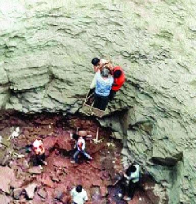 The wells of the fitti! | विहिरी ‘फिती’च्या गाळात!