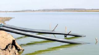 The goal of increasing the absorption capacity of three lakh meters | निळोण्याची साठवण क्षमता तीन लाख मीटरने वाढविण्याचे उद्दिष्ट The goal of increasing the absorption capacity of three lakh meters | निळोण्याची साठवण क्षमता तीन लाख मीटरने वाढविण्याचे उद्दिष्ट