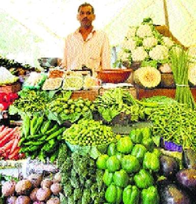 Selling of leafy vegetables is fast | पालेभाज्यांचे बाजारभाव तेजीत