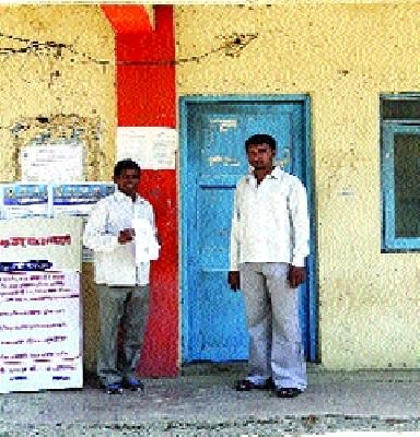 Talathi, Board officials, students and farmers | तलाठी, मंडळ अधिकाऱ्यांच्या संपाने विद्यार्थी, शेतकऱ्यांचे हाल