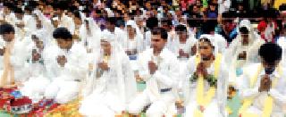 19th pair of Buddhist community in the group wedding celebrated | सामूहिक विवाह सोहळ्यात बौद्ध समाजाची १९ जोडपी परिणयबद्ध