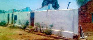 Storm hurts the district | वादळाचा जिल्ह्याला प्रचंड तडाखा