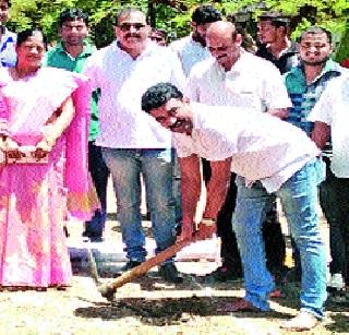 But the boxing ring will be set up at the stadium | मगर स्टेडियममध्ये उभारणार बॉक्सिंग रिंग But the boxing ring will be set up at the stadium | मगर स्टेडियममध्ये उभारणार बॉक्सिंग रिंग