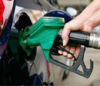 Petrol cost Rs. 1 and 6 paise and diesel 2.9 4 paise expensive | पेट्रोल १ रुपया ६ पैसे आणि डिझेल २.९४ पैशांनी महागले Petrol cost Rs. 1 and 6 paise and diesel 2.9 4 paise expensive | पेट्रोल १ रुपया ६ पैसे आणि डिझेल २.९४ पैशांनी महागले