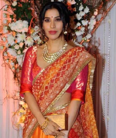 "Shubhamangal alert" of Bipasha-Karan | बिपाशा-करणचे "शुभमंगल सावधान" "Shubhamangal alert" of Bipasha-Karan | बिपाशा-करणचे "शुभमंगल सावधान"
