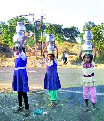 Cassava to water the dam's taluka | धरणांचा तालुका पाण्यासाठी कासावीस Cassava to water the dam's taluka | धरणांचा तालुका पाण्यासाठी कासावीस