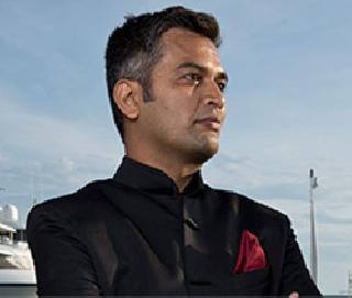 Due to the National Award, drought relief help | राष्ट्रीय पुरस्काराच्या रकमेतून दुष्काळग्रस्तांना मदत Due to the National Award, drought relief help | राष्ट्रीय पुरस्काराच्या रकमेतून दुष्काळग्रस्तांना मदत