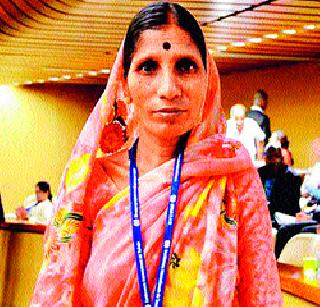 'Clean' fight from conflict | संघर्षातून ‘स्वच्छ’ भरारी