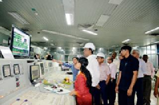 Pay attention to sustainable power generation! | शाश्वत वीज निर्मितीकडे लक्ष द्या!