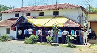 And the bride reached the police station ...! | अन् नववधू पोलीस ठाण्यात पोहोचली...!