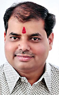 I look at the Chief Minister as Gadgebaba | मी मुख्यमंत्र्यांना गाडगेबाबांच्या रुपात पाहतो