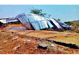 Affected farmers | अवकाळीचा शेतकऱ्यांना फटका