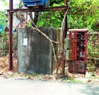 Accidental risk due to open DPs | उघड्या डीपींमुळे अपघाताचा धोका Accidental risk due to open DPs | उघड्या डीपींमुळे अपघाताचा धोका