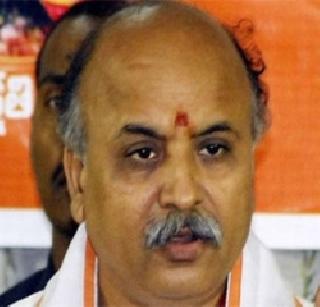 Togadia's relatives killed | तोगडिया यांच्या नातेवाइकासह तिघांची हत्या Togadia's relatives killed | तोगडिया यांच्या नातेवाइकासह तिघांची हत्या