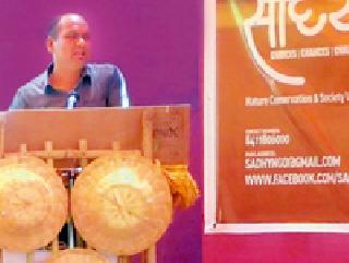 Give water to drink rather than wild animals - Light works | वन्यजीवांच्या शिकारीऐवजी पिण्यास पाणी द्या - प्रकाश कामडे