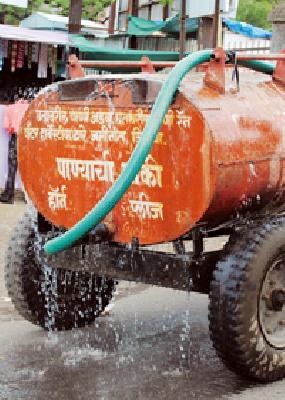 The villagers wake up, but the leader sleeps | गावकरी जागले, पण पुढारी झोपेतच The villagers wake up, but the leader sleeps | गावकरी जागले, पण पुढारी झोपेतच