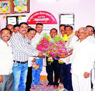 Anandrao Bandhal, President of the Teachers Credit Society | शिक्षक पतसंस्थेच्या अध्यक्षपदी आनंदराव बांदल