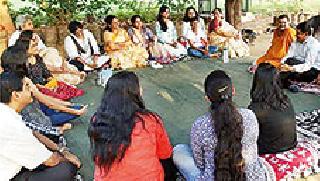 Whatsapp? Father! | व्हॉट्सअॅप? बापरे बाप!