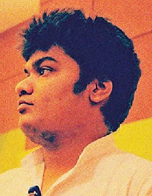 Mood before the dispersion, then the cupboard! | आवरा आधी मन, मग कपाट! Mood before the dispersion, then the cupboard! | आवरा आधी मन, मग कपाट!