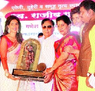 Feelings of emotion are risen | मनात संवेदनांचा अंकुर रुजावा