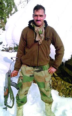 Ambalali jawan martyr | आंबोलीतील जवान शहीद