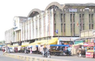 When is the cotton market merchant's package established? | कॉटन मार्केट व्यापारी संकुलाचा मुहूर्त केव्हा? When is the cotton market merchant's package established? | कॉटन मार्केट व्यापारी संकुलाचा मुहूर्त केव्हा?
