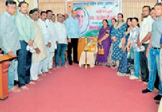 Rajiv Gandhi made a computer revolution in the country | राजीव गांधी यांनीच देशात संगणकीय क्रांती केली Rajiv Gandhi made a computer revolution in the country | राजीव गांधी यांनीच देशात संगणकीय क्रांती केली