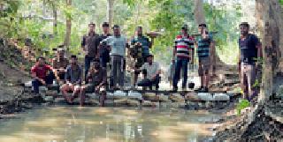 14 bonds built from labor | श्रमदानातून बांधले १४ बंधारे