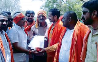 Shivsainik's campaign for 'Akhand Maharashtra' | ‘अखंड महाराष्ट्र’साठी शिवसैनिकाचे अभियान