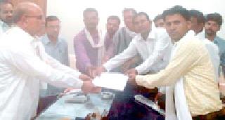 Schools hide the pavilion in the RTE | आरटीईमध्ये शाळांनी पटसंख्या लपविली