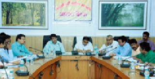 Complete the goal of planting two million trees in the planned time | दोन कोटी वृक्ष लागवडीचे उद्दिष्ट नियोजित वेळेत पूर्ण करा Complete the goal of planting two million trees in the planned time | दोन कोटी वृक्ष लागवडीचे उद्दिष्ट नियोजित वेळेत पूर्ण करा