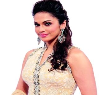 Isha Koppikar on the small screen? | इशा कोप्पीकर छोट्या पडद्यावर? Isha Koppikar on the small screen? | इशा कोप्पीकर छोट्या पडद्यावर?