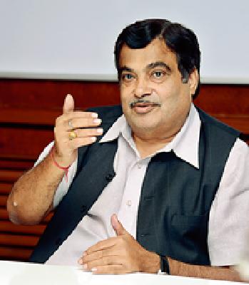 Gadkari's 'Anand' for Vidarbha's milk business | विदर्भाच्या दुग्ध व्यवसायासाठी गडकरींची ‘आणंद’वारी Gadkari's 'Anand' for Vidarbha's milk business | विदर्भाच्या दुग्ध व्यवसायासाठी गडकरींची ‘आणंद’वारी