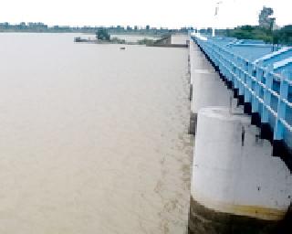 Wasting the water of trembling? | धापेवाड्याचे पाणी जाणार वाया? Wasting the water of trembling? | धापेवाड्याचे पाणी जाणार वाया?