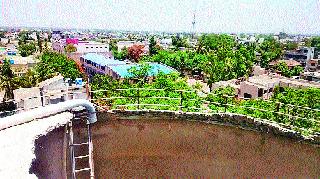 Water cut slab collapses | जलकुंभाचा स्लॅब कोसळला Water cut slab collapses | जलकुंभाचा स्लॅब कोसळला