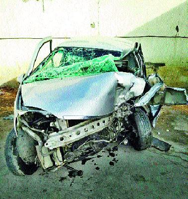 Accident in Nanduroshote; Death of two children with mother | नांदूरशिंगोटेत अपघात; आईसह दोन मुलांचा मृत्यू Accident in Nanduroshote; Death of two children with mother | नांदूरशिंगोटेत अपघात; आईसह दोन मुलांचा मृत्यू