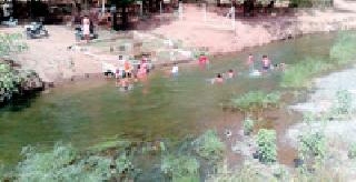 Riot in water | पाण्यात दंगा...