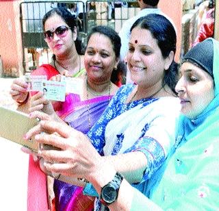 Voted; But there is no way to do it | मतदान केले; पण चलबिचल सुरूच