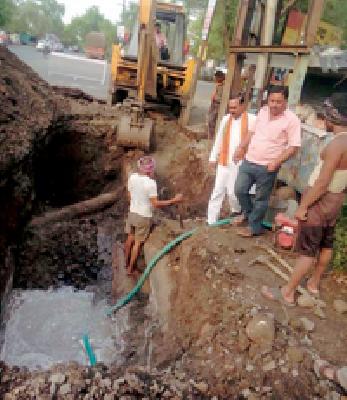 The city's water supply jumped till Thursday | शहराचा पाणी पुरवठा गुरूवारपर्यंत ठप्प