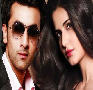 Who stops Ranbir-Kat? | रणबीर-कॅटमुळे कोण वैतागले? Who stops Ranbir-Kat? | रणबीर-कॅटमुळे कोण वैतागले?