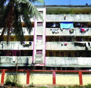 Ten years of redevelopment only dream | दहा वर्षे पुनर्विकासाचे केवळ स्वप्नच Ten years of redevelopment only dream | दहा वर्षे पुनर्विकासाचे केवळ स्वप्नच