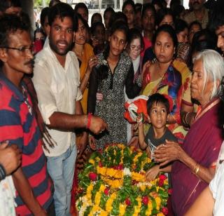 Last Salute to Shaheed Dhanraj Prabhakar Meshram | शहीद धनराज प्रभाकर मेश्राम यांना अखेरची मानवंदना
